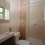 ホステル Wave