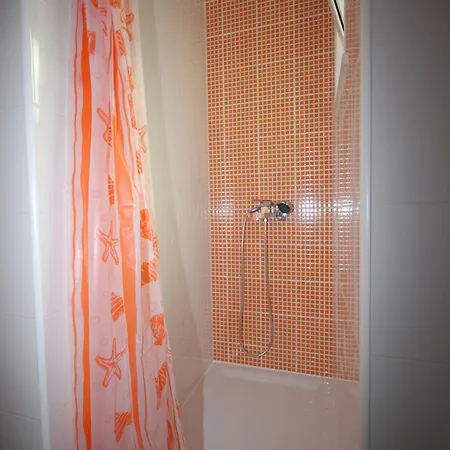 Albergue Wave *